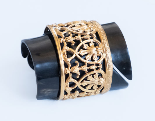 Manchette en corne noire et bronze doré 24K