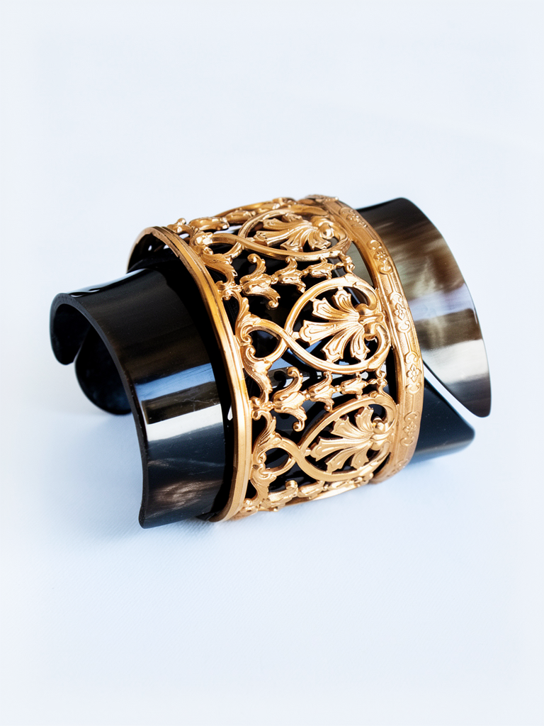 Manchette corne et bronze doré 24K