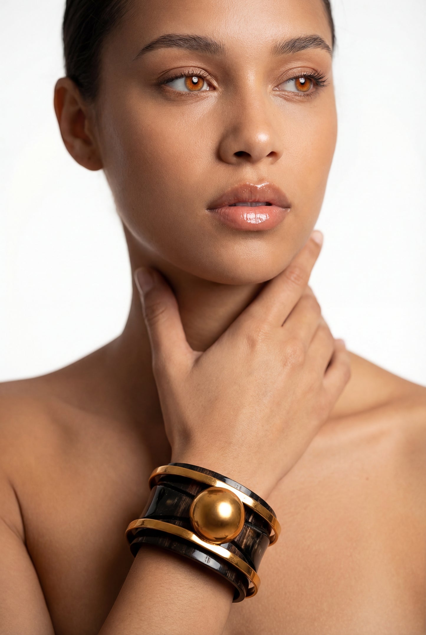 Bracelet avec boule dorée 24k