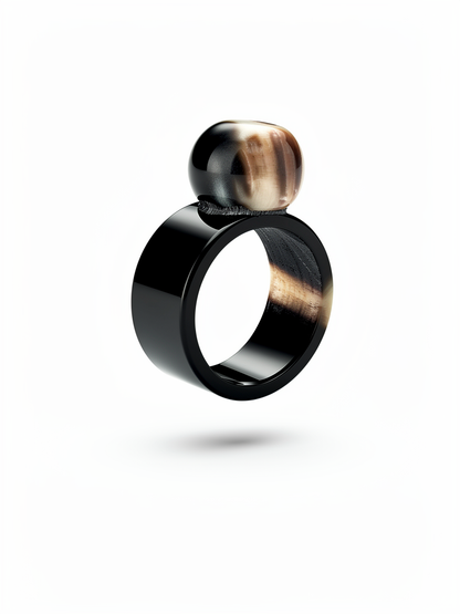 Bague  boule Corne Noire