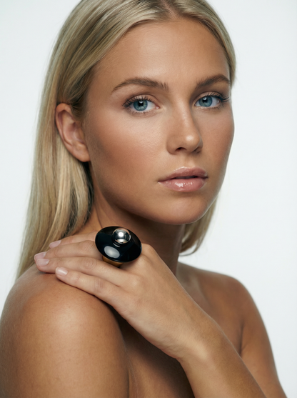 Bague Corne Blanche, Noire et Argent